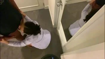 คลิปหลุดพยาบาลสาวกับผัวเย็ดในห้องเก็บยาสนั่นโรงพยาบาล