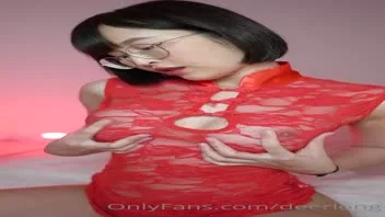 Deerlong กวางเดียร์ลอง ONLYFANS แซ่บซี๊ดโชว์หัวนมในชุดกี่เพ้าแดง