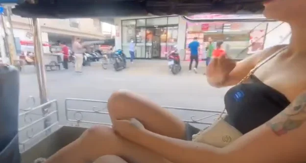 TUKTUK PATROL NUN ไนทูมีสยูน้องนุ่น เย็ดสดบนรถตุ๊กตุ๊ก