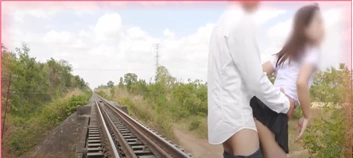 Risahub คลิปเด็ด น้องริษา นักศึกษาเย็ดเสียวคาชุดที่รางรถไฟ