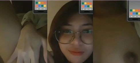 สาวแว่นไทยเด็ดๆ xxx เปิดกล้องโชว์นมตู้มๆ เย็ดมันส์ก่อนอ้าหีให้เห็นความเนียน