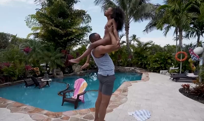 BANG BROS NETWORK EBONY PORN คนดำเย็ดสดริมสระน้ำสุดเด็ด