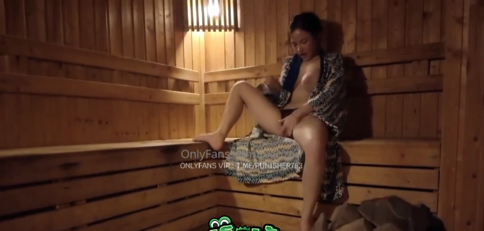 คลิปหลุดน้องส้ม jeenzen จาก Onlyfans สาวอวบ นมโต เสียวสะเด็ด